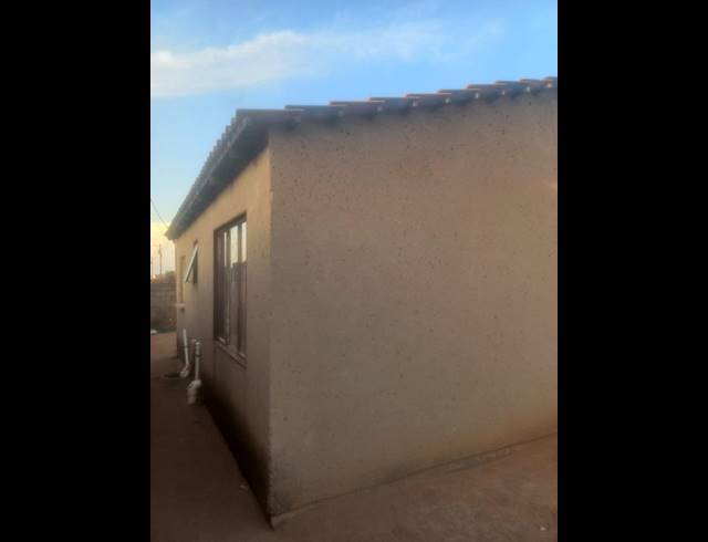 2 BEDROOM HOUSE FOR SALE IN SOSHANGUVE P